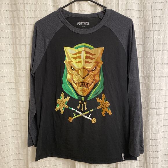 NEW Boy's Youth Fortnite Long Sleeve Shirt 18/20 - Picture 1 of 3